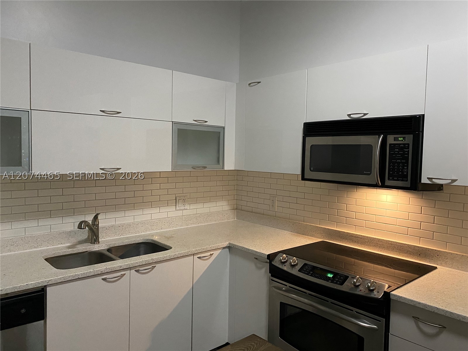 133 NE 2nd Ave #3404, Miami FL 33132