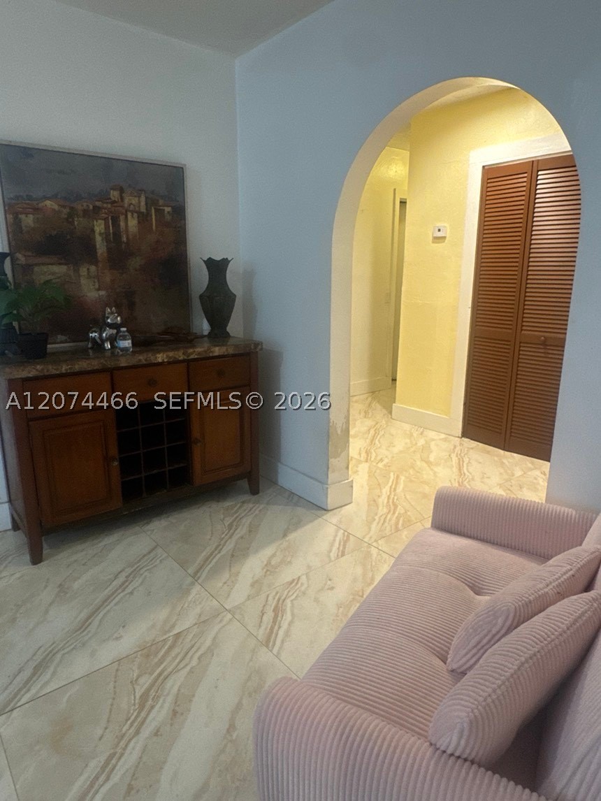 3351 NW 20th St, Miami FL 33142