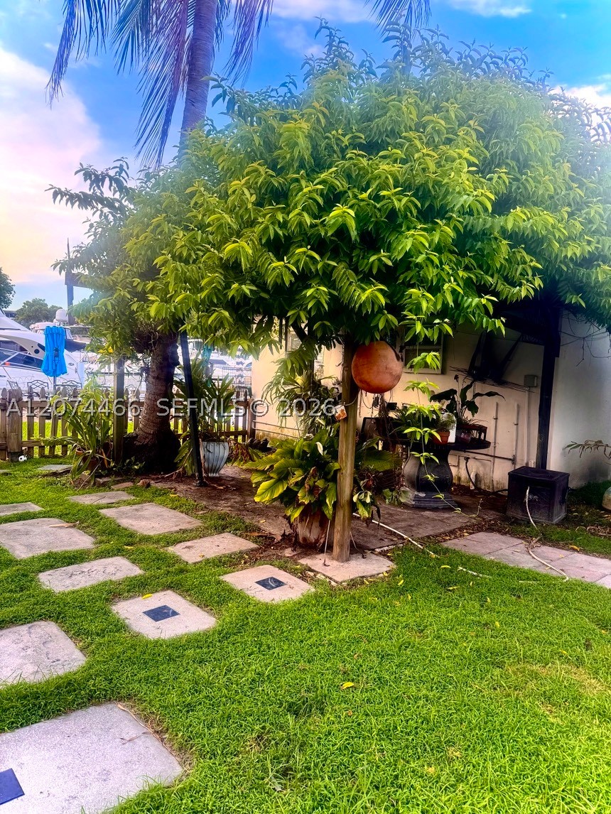 3351 NW 20th St, Miami FL 33142