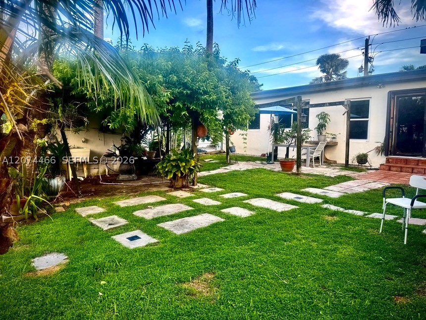 3351 NW 20th St, Miami FL 33142