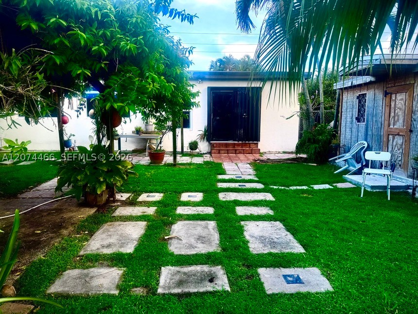 3351 NW 20th St, Miami FL 33142