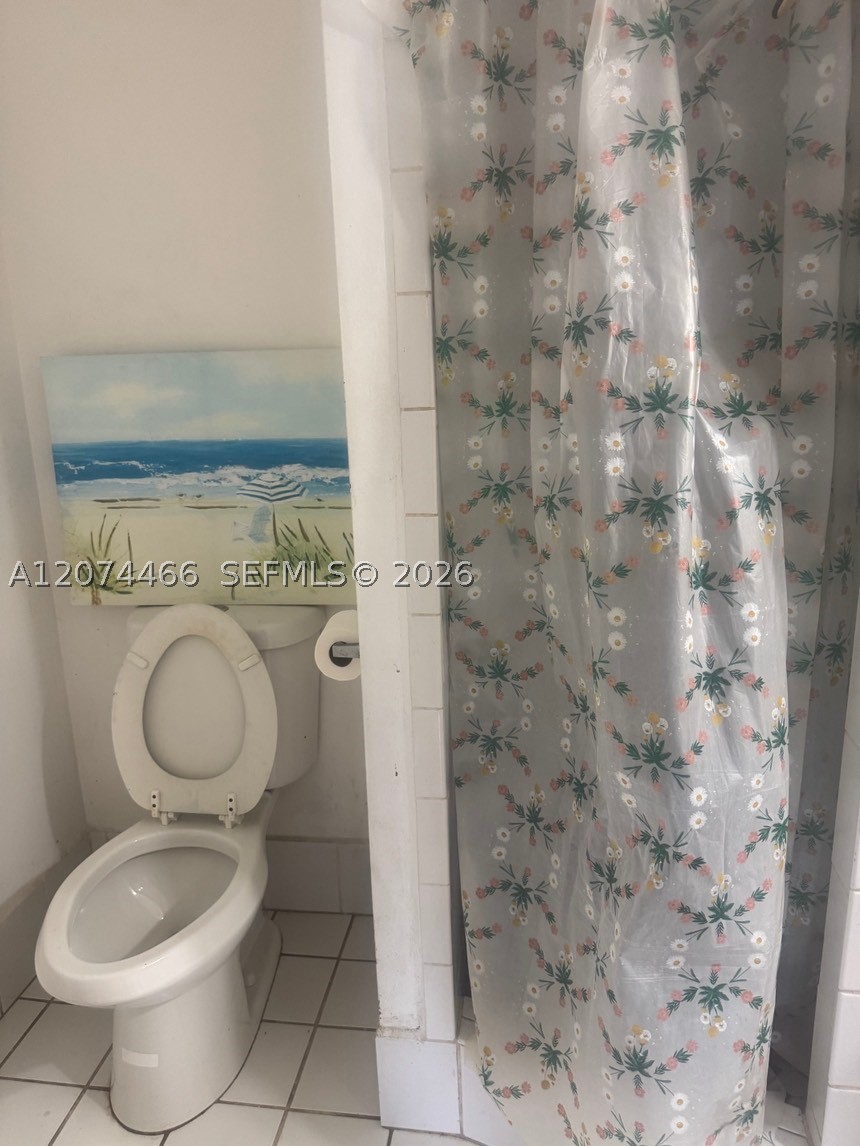 3351 NW 20th St, Miami FL 33142