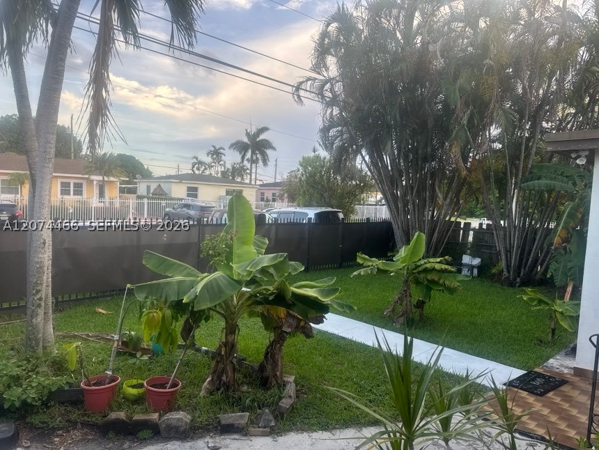 3351 NW 20th St, Miami FL 33142