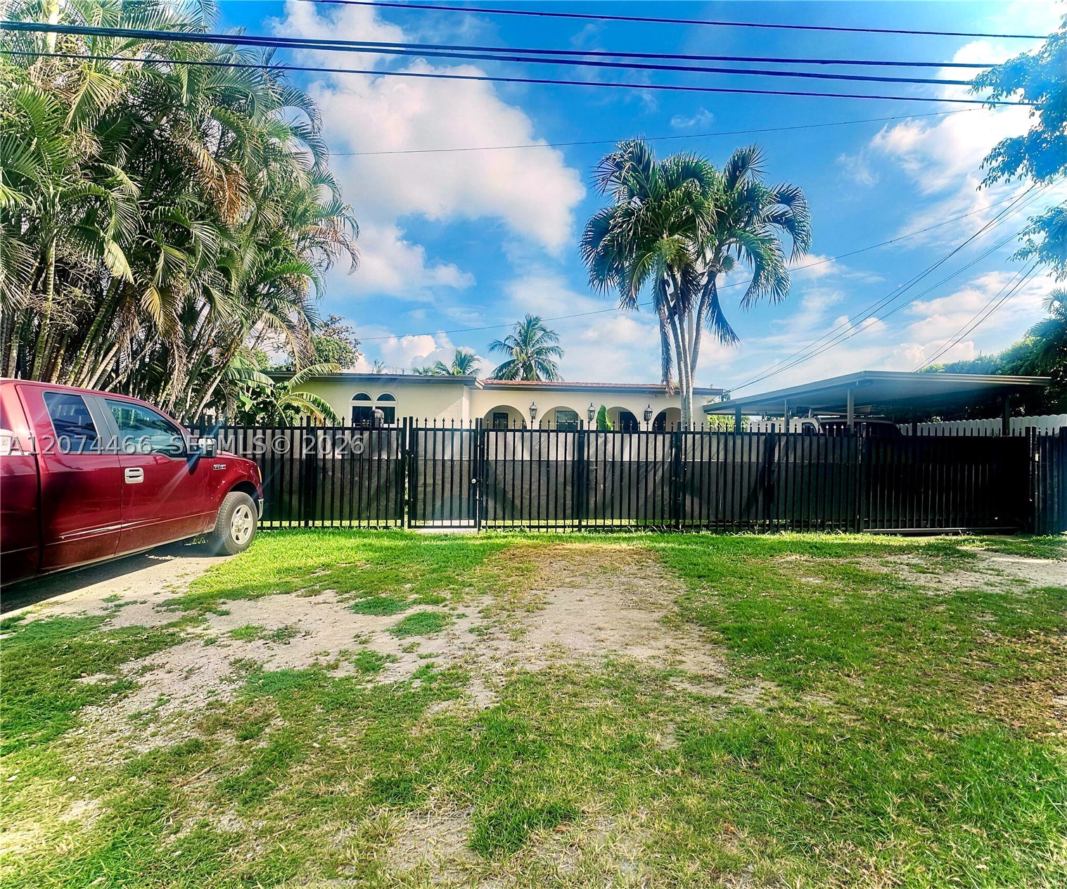 3351 NW 20th St, Miami FL 33142