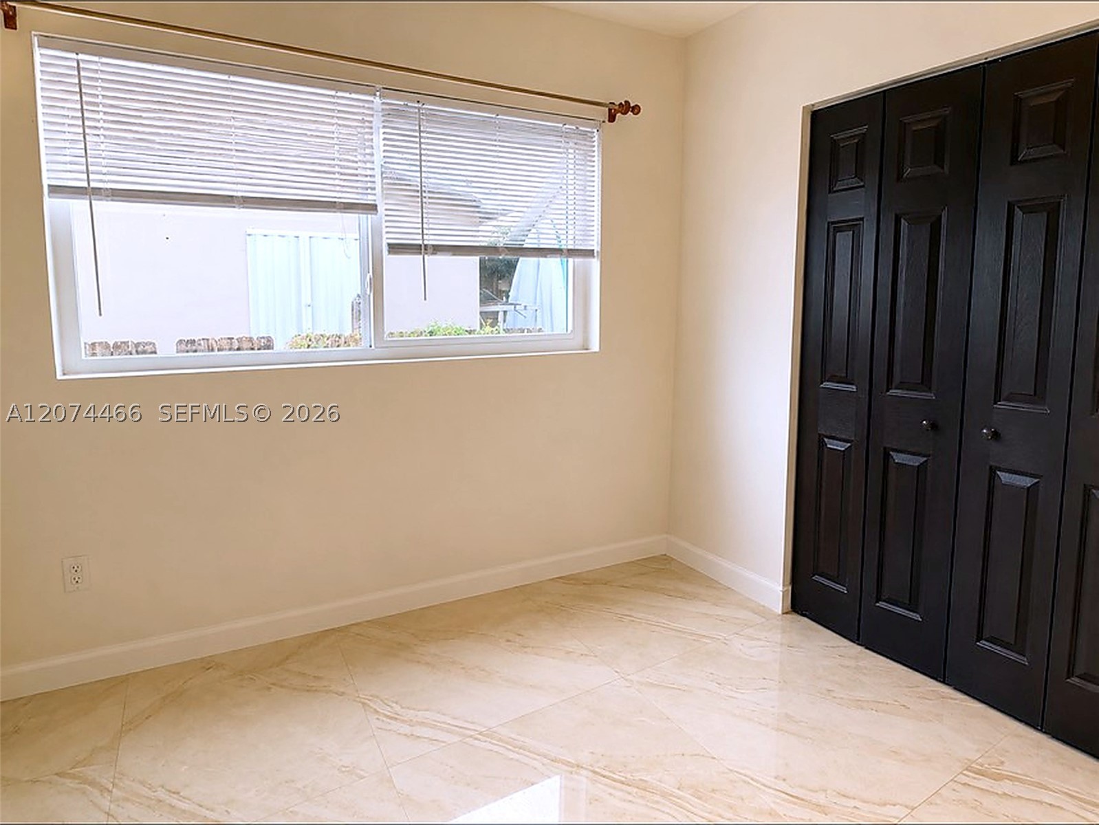 3351 NW 20th St, Miami FL 33142