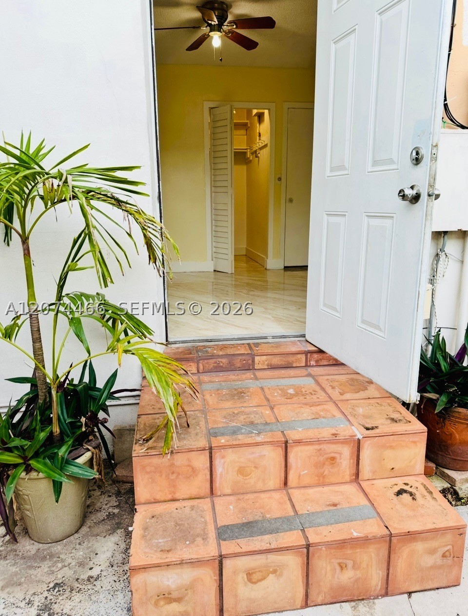 3351 NW 20th St, Miami FL 33142