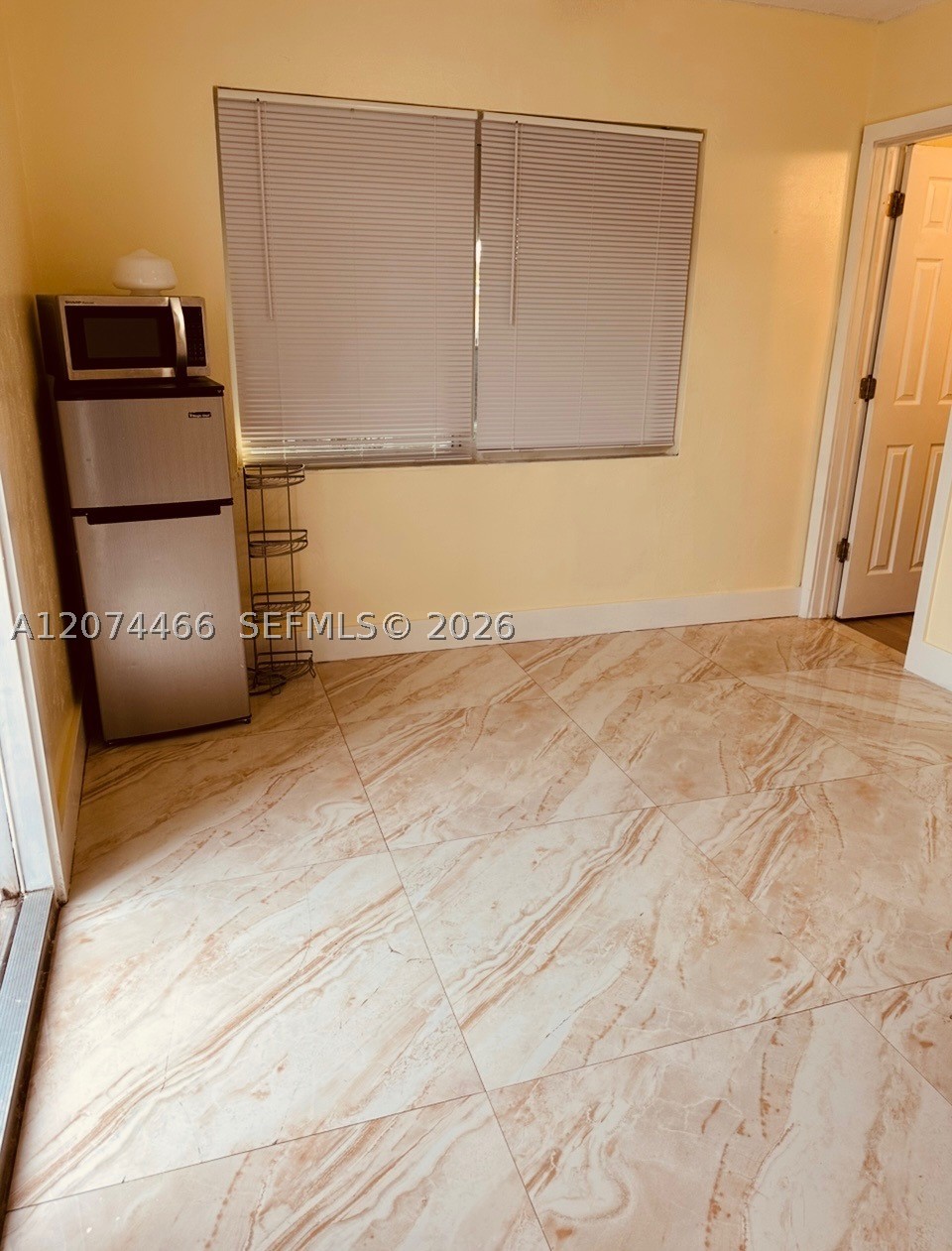 3351 NW 20th St, Miami FL 33142