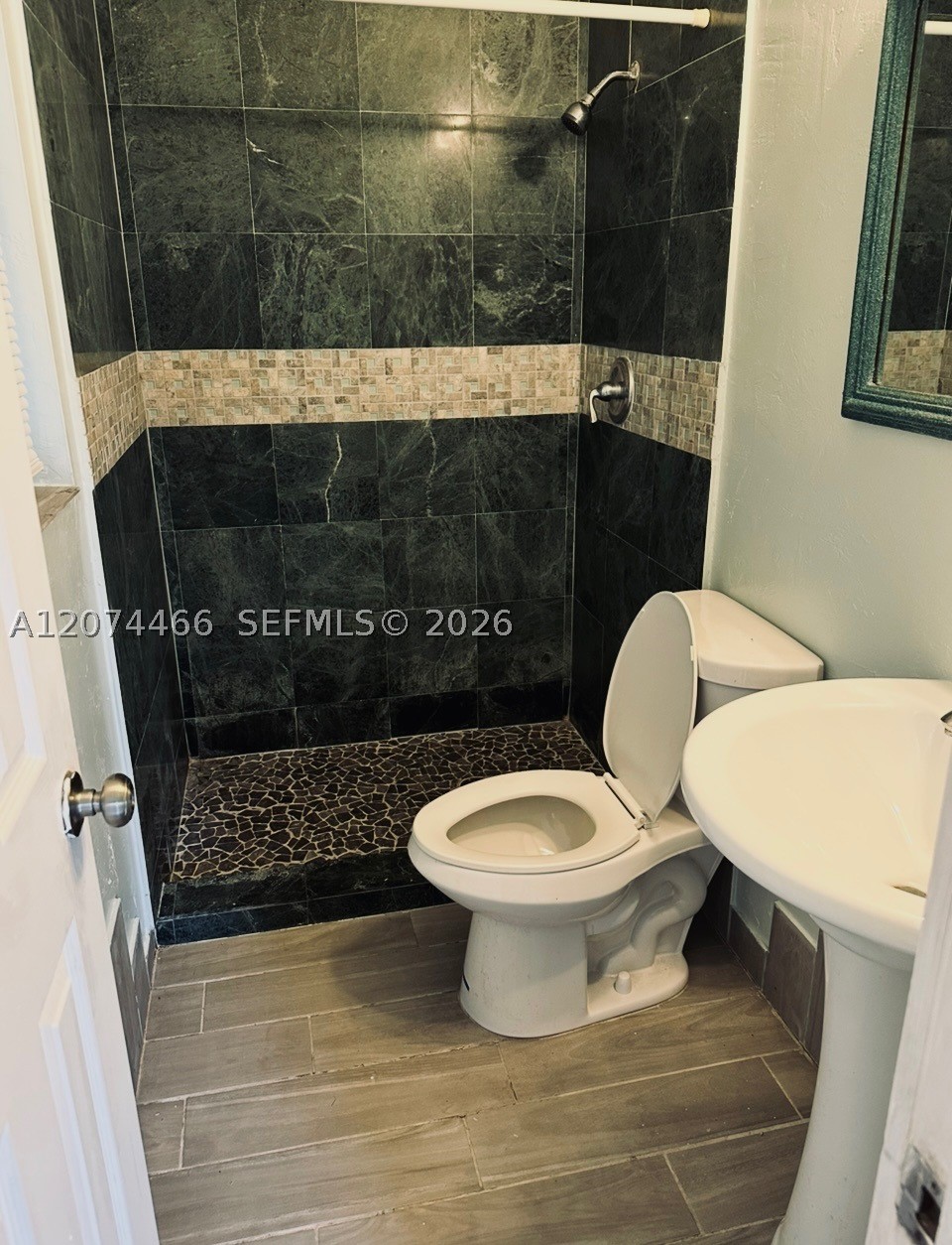 3351 NW 20th St, Miami FL 33142