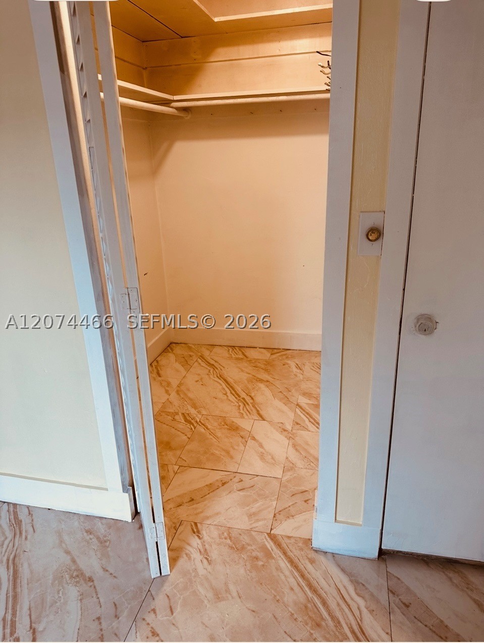 3351 NW 20th St, Miami FL 33142