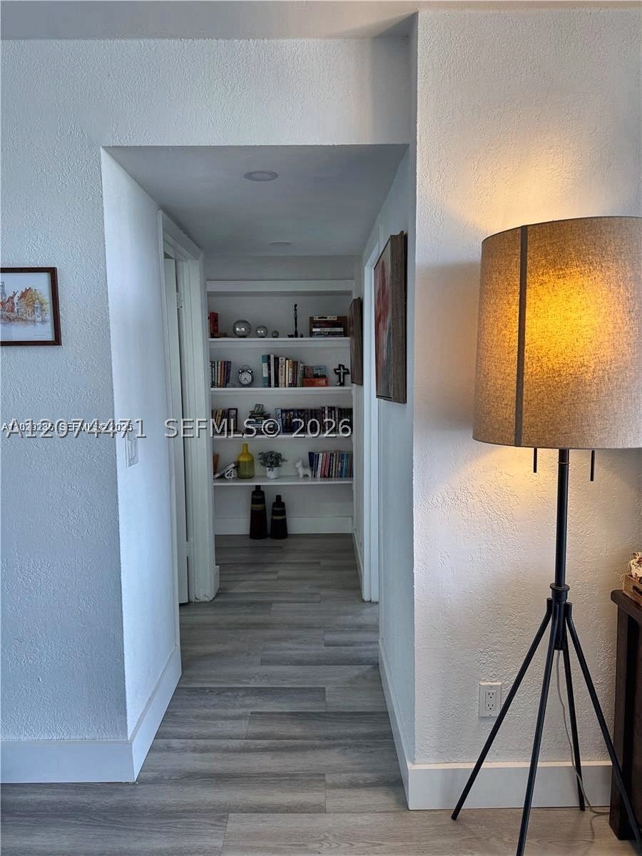 2000 NE 135th St #609, North Miami FL 33181