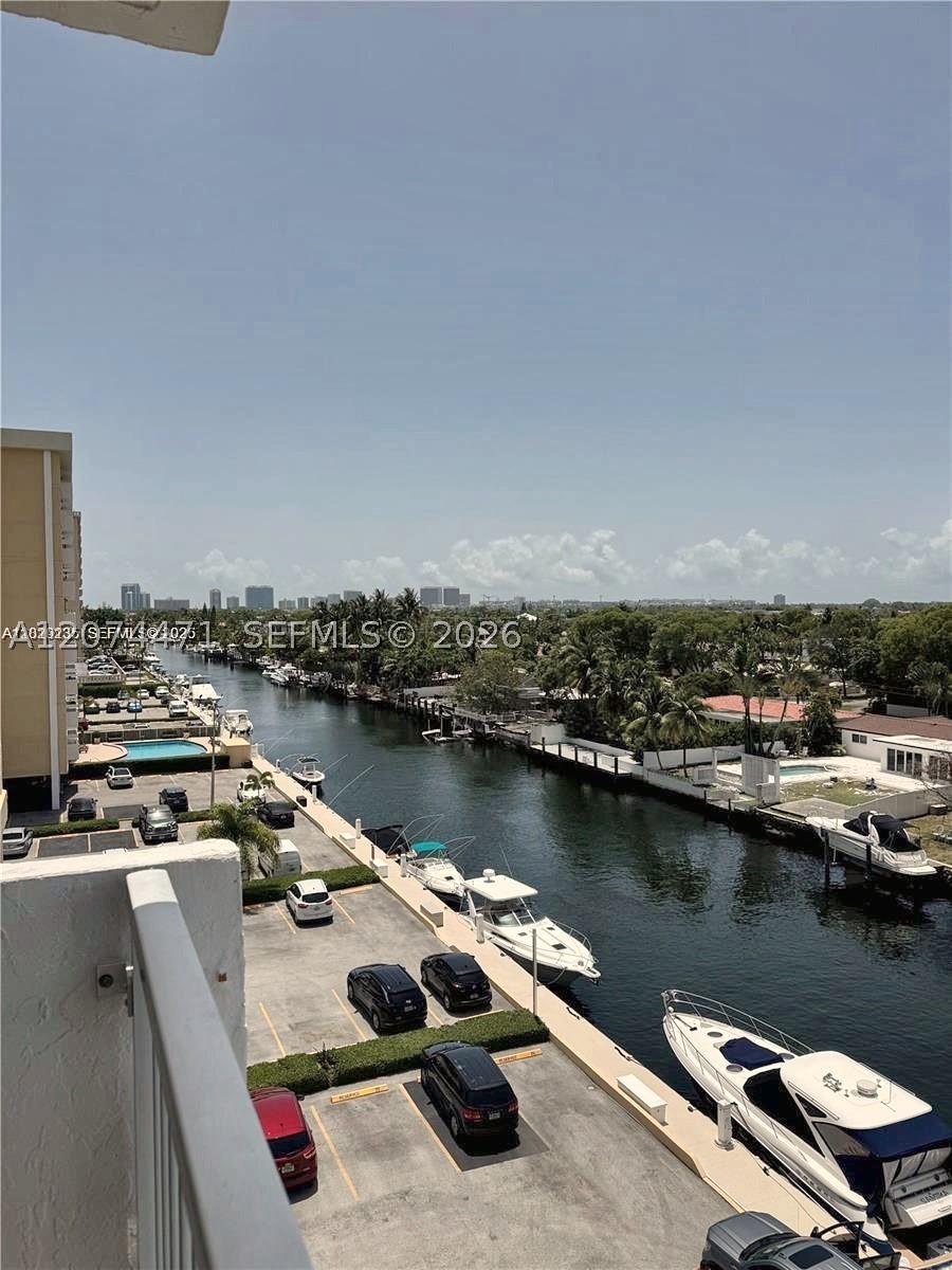 2000 NE 135th St #609, North Miami FL 33181