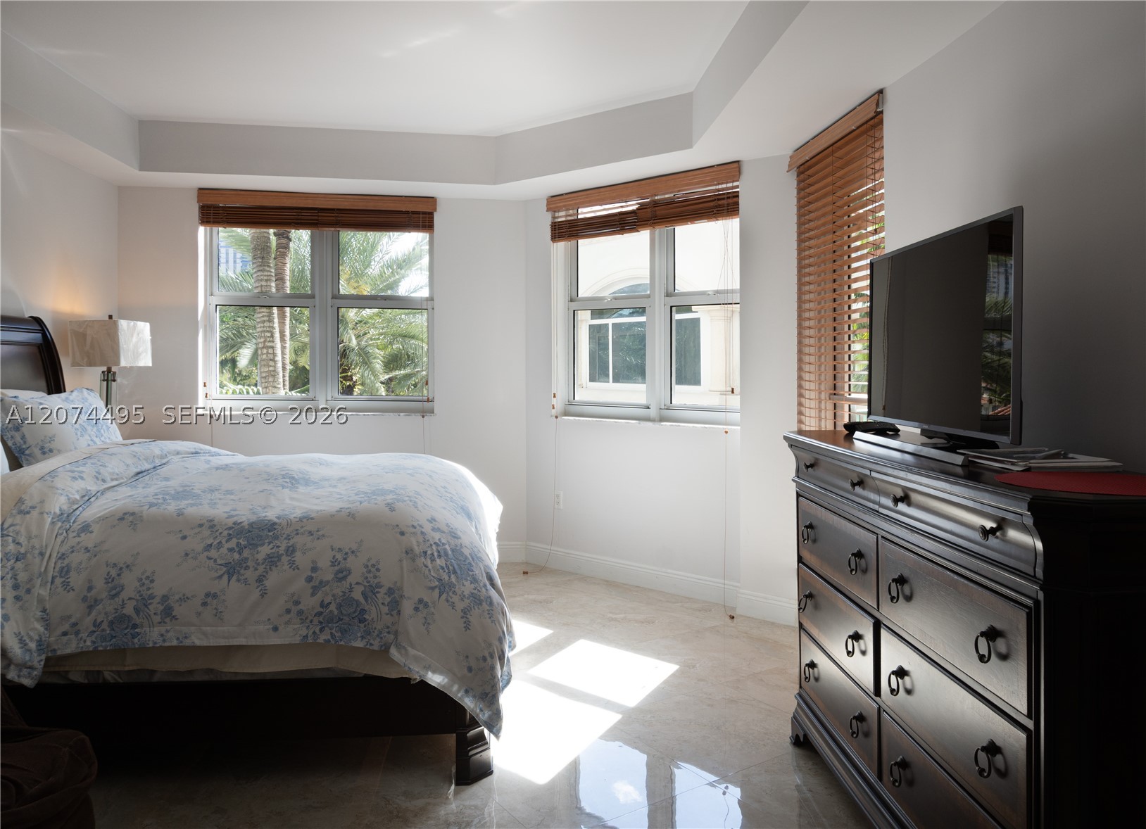 20000 E Country Club Dr #307, Aventura FL 33180