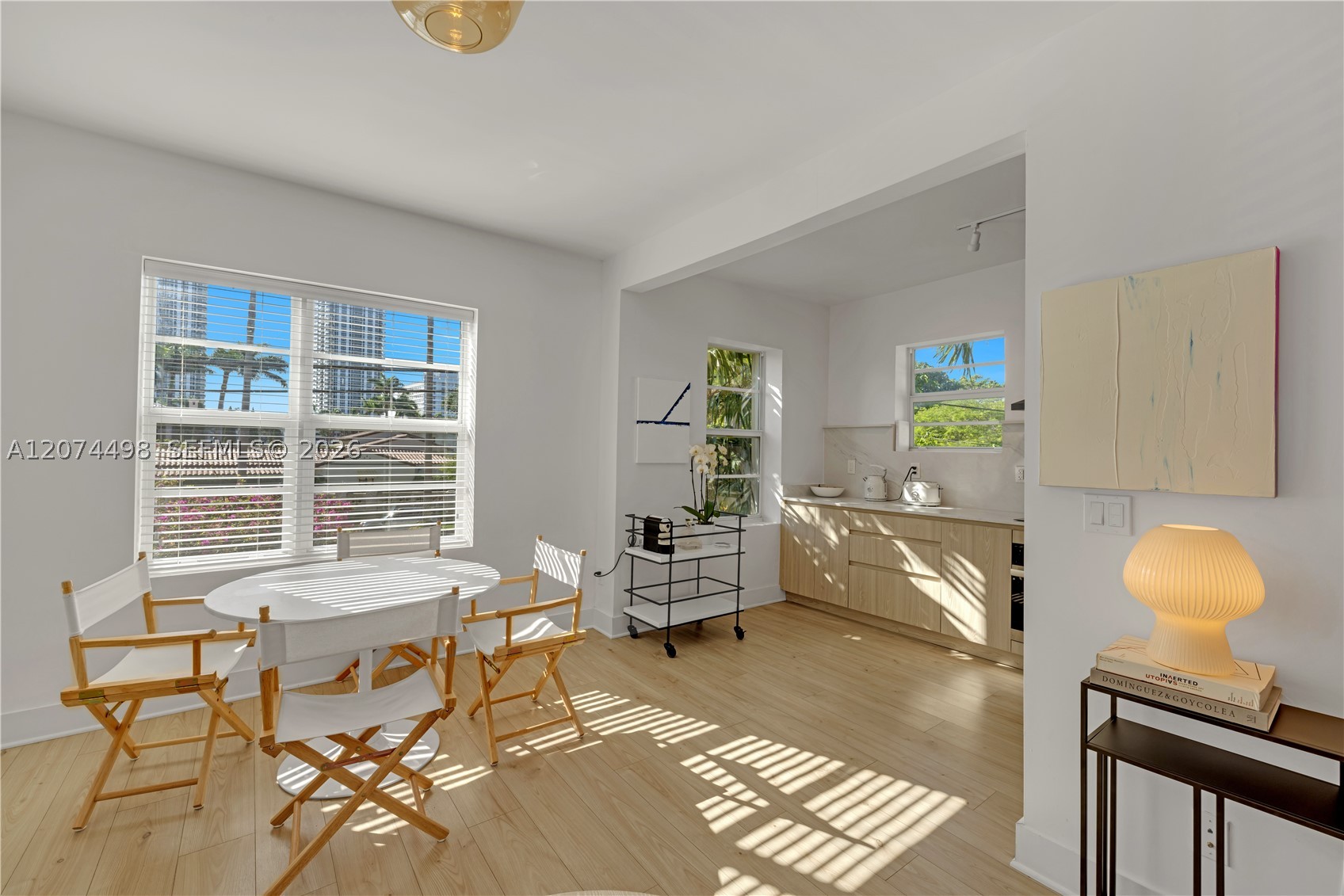 4812 Pine Tree Dr #209, Miami Beach FL 33140