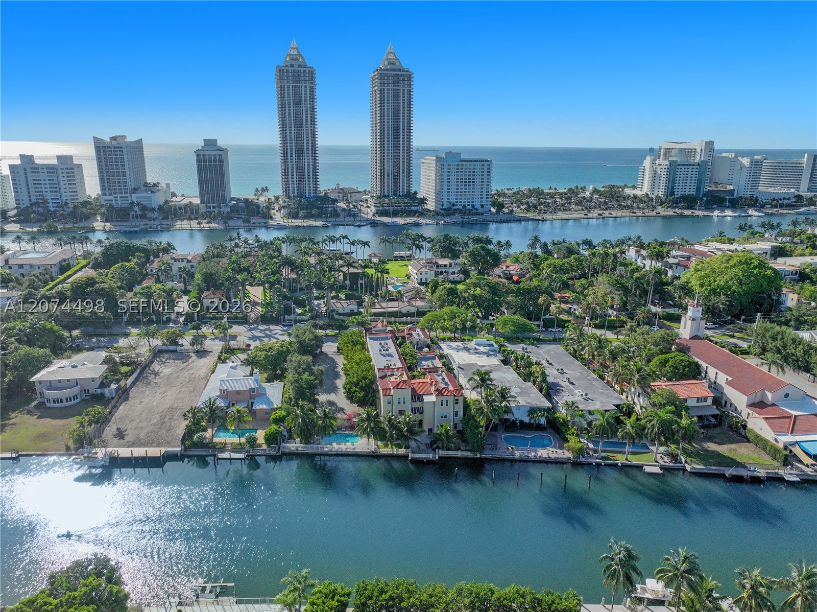 4812 Pine Tree Dr #209, Miami Beach FL 33140
