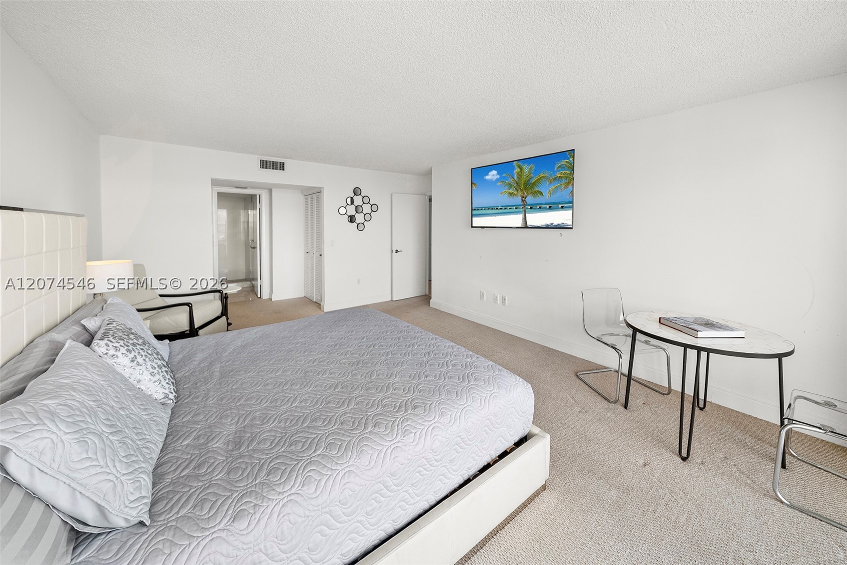 881 Ocean Dr #16F, Key Biscayne FL 33149