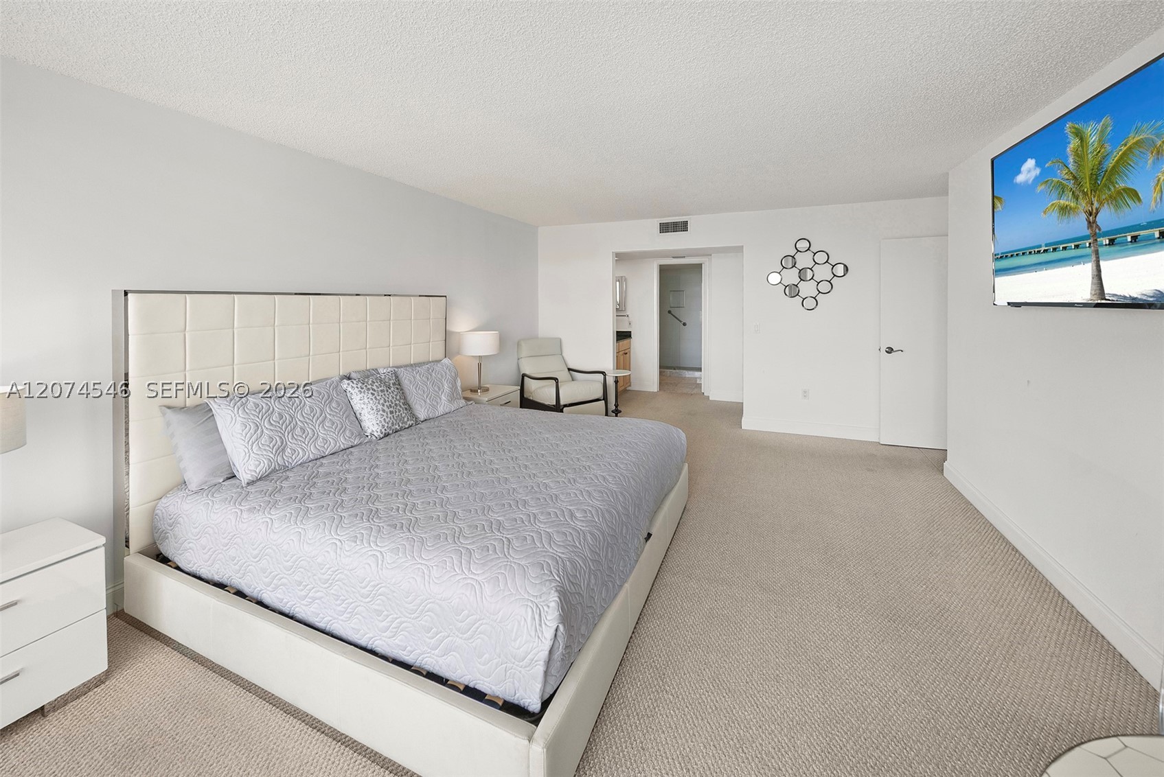 881 Ocean Dr #16F, Key Biscayne FL 33149