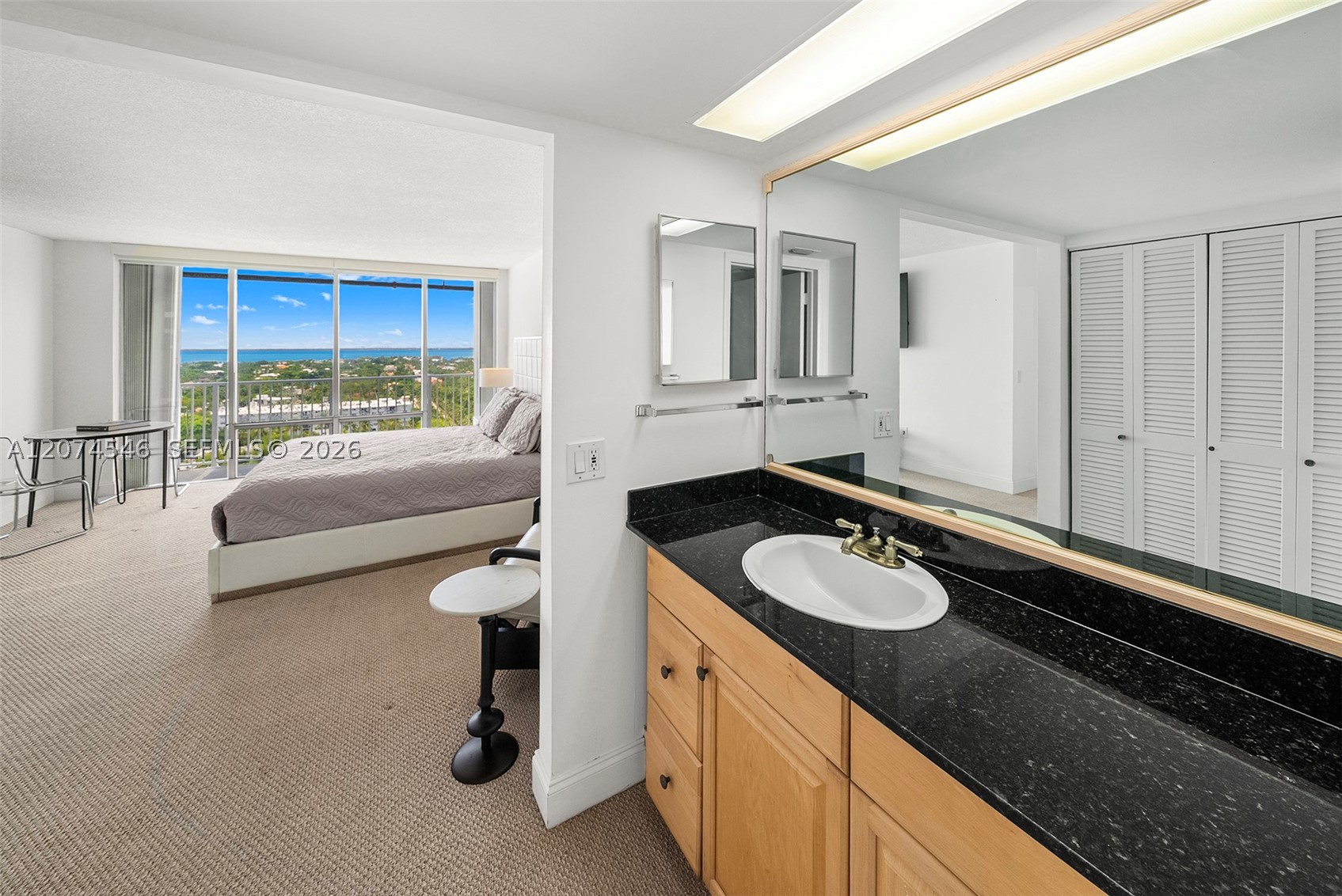 881 Ocean Dr #16F, Key Biscayne FL 33149