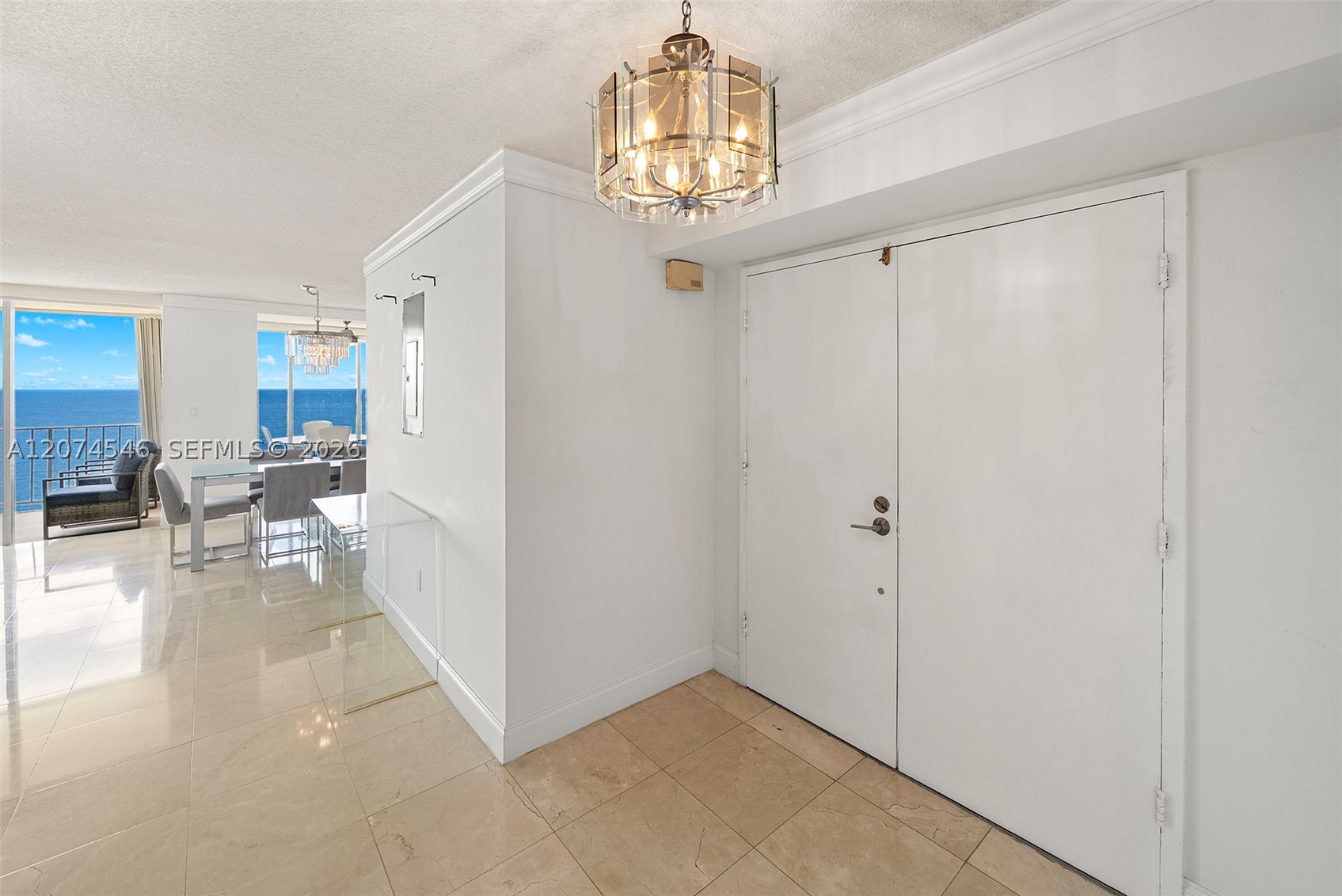 881 Ocean Dr #16F, Key Biscayne FL 33149