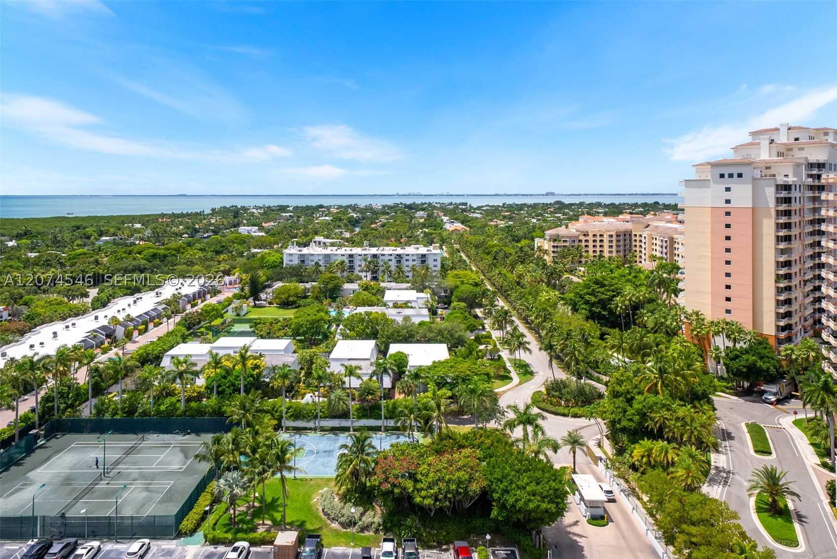 881 Ocean Dr #16F, Key Biscayne FL 33149
