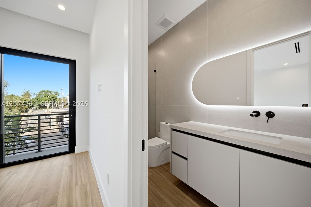 1334 NE 16 Ter, Fort Lauderdale FL 33304