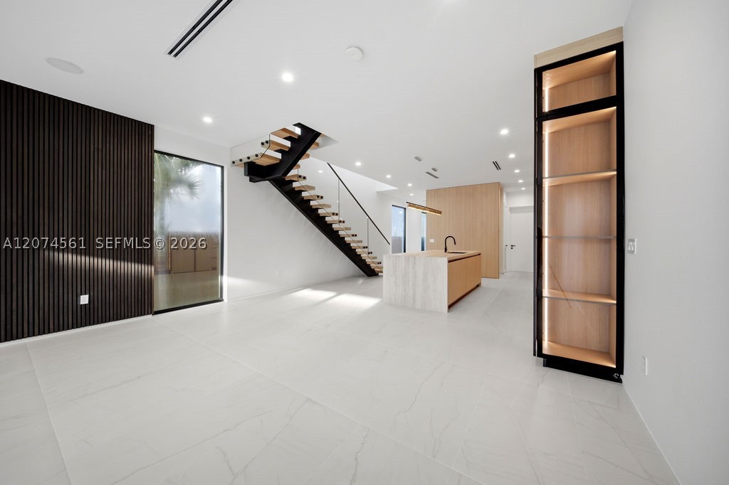 1334 NE 16 Ter, Fort Lauderdale FL 33304