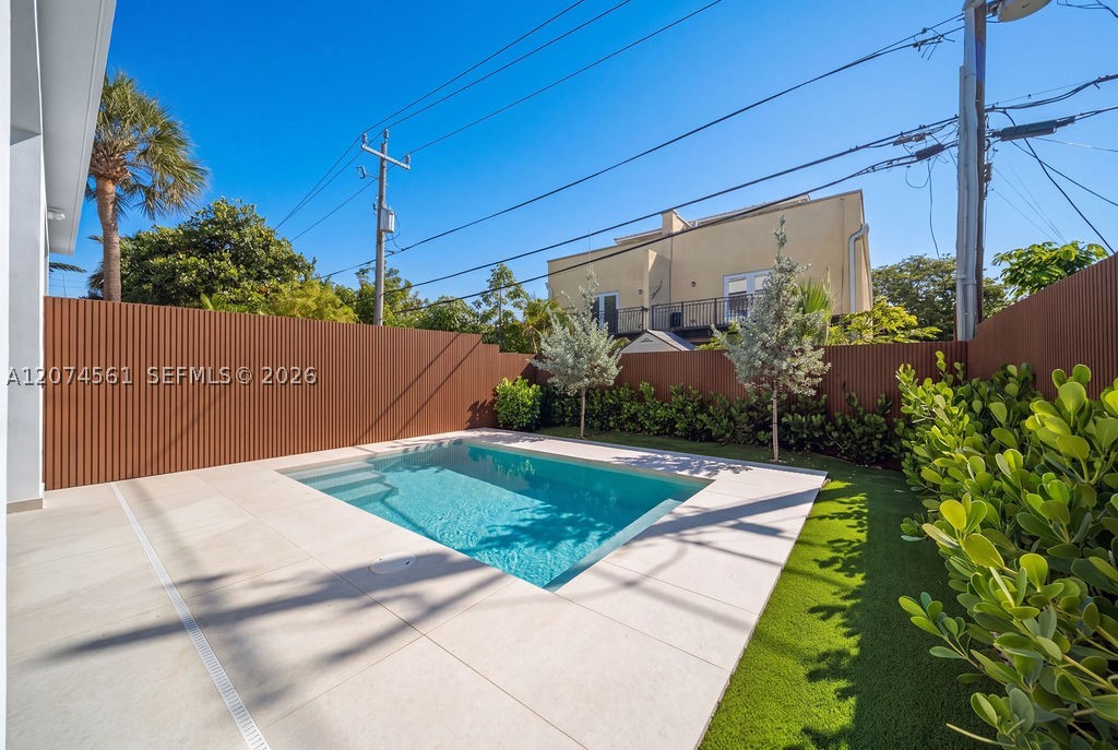 1334 NE 16 Ter, Fort Lauderdale FL 33304