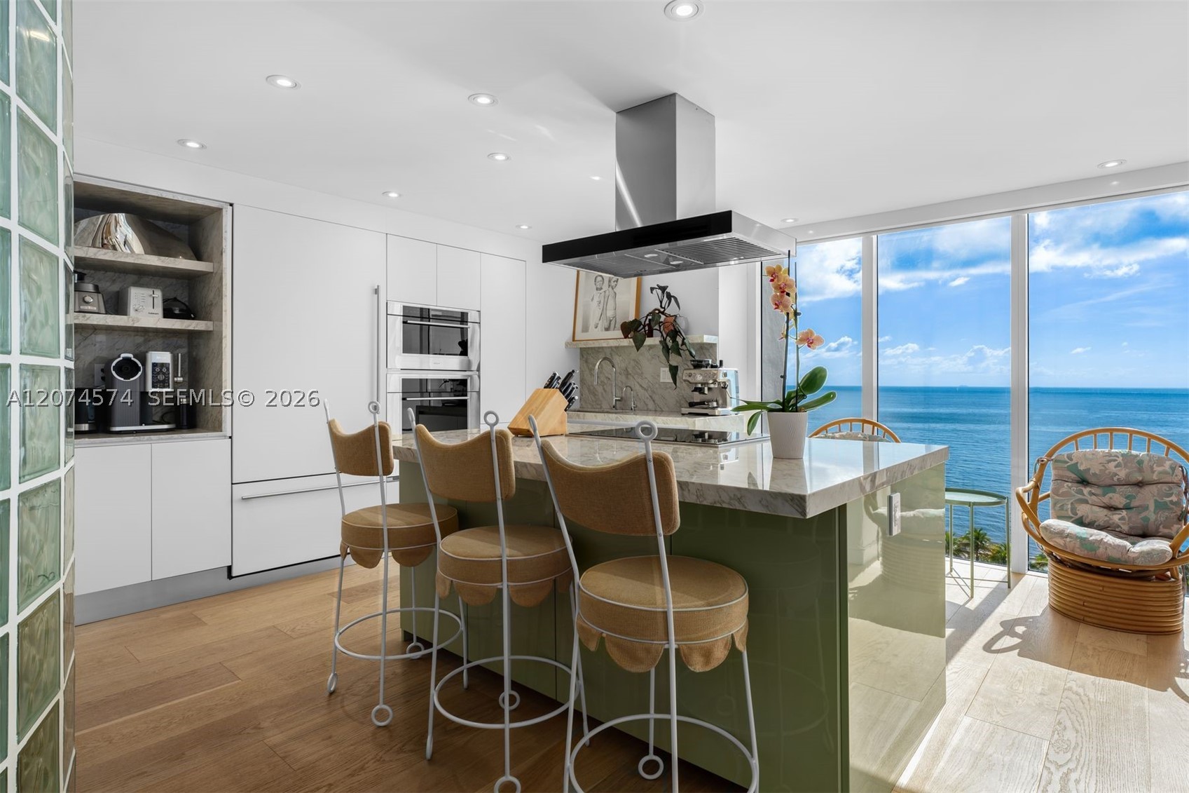 881 Ocean Dr #10A, Key Biscayne FL 33149