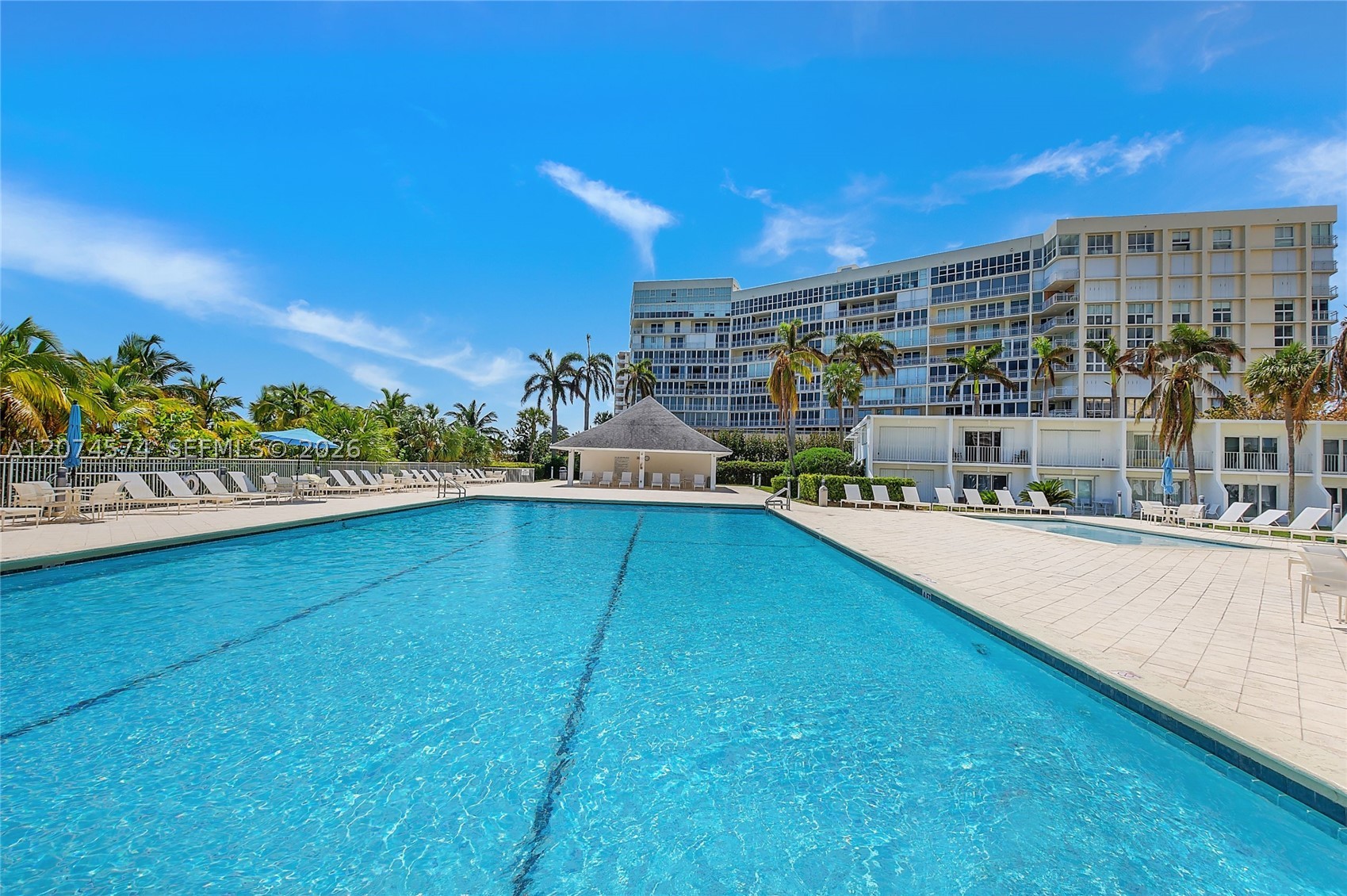 881 Ocean Dr #10A, Key Biscayne FL 33149