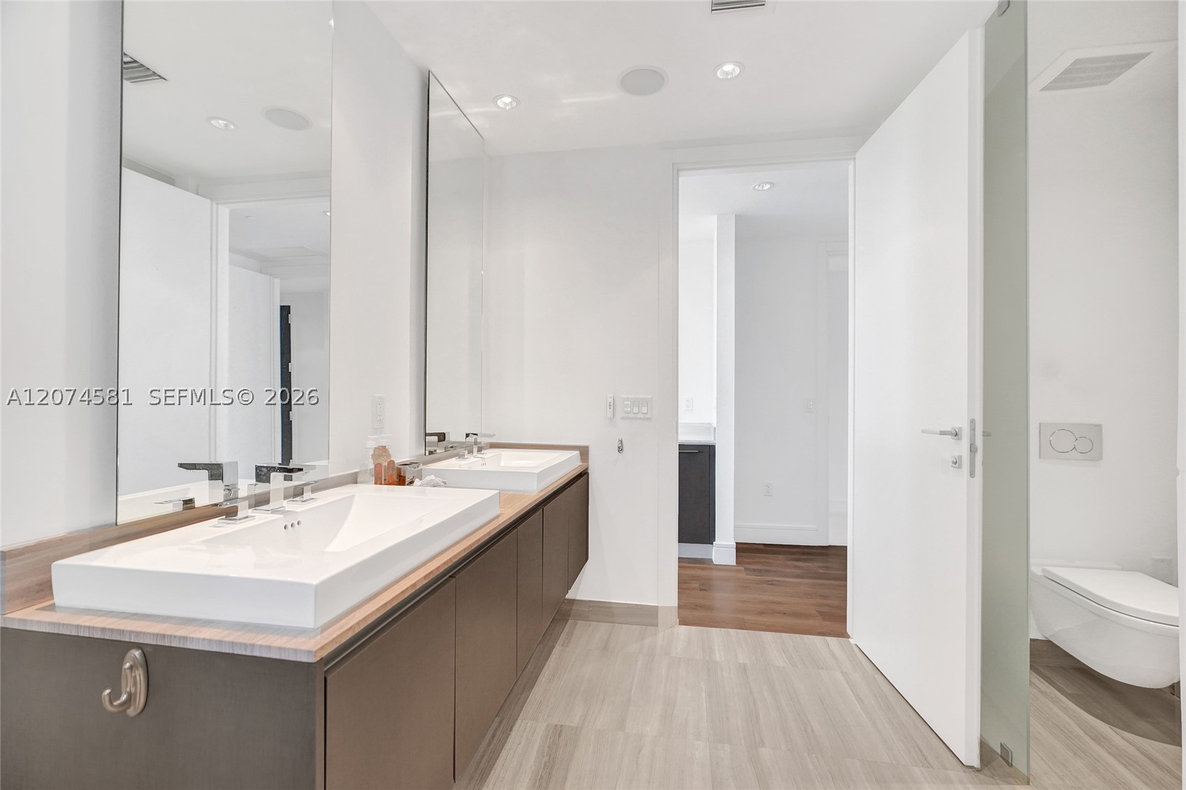3250 NE 188th St #501, Aventura FL 33180