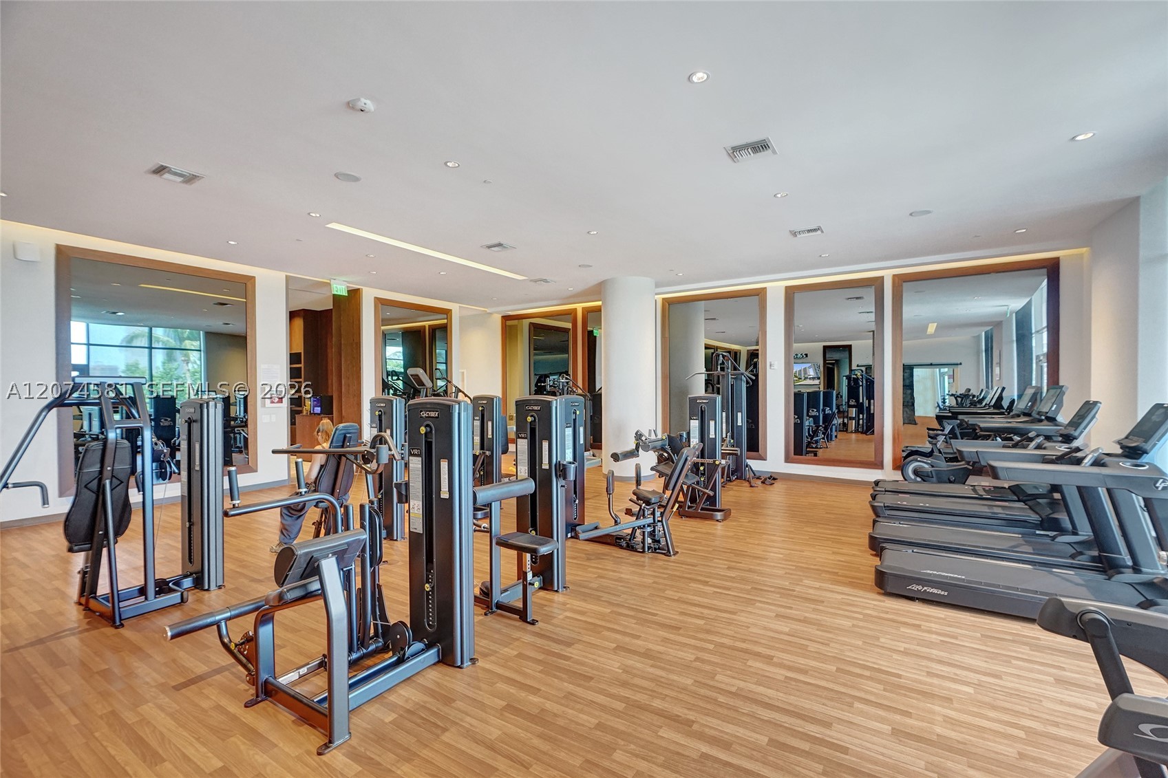 3250 NE 188th St #501, Aventura FL 33180