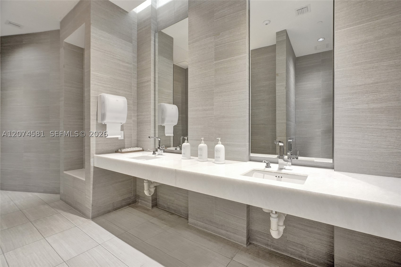 3250 NE 188th St #501, Aventura FL 33180