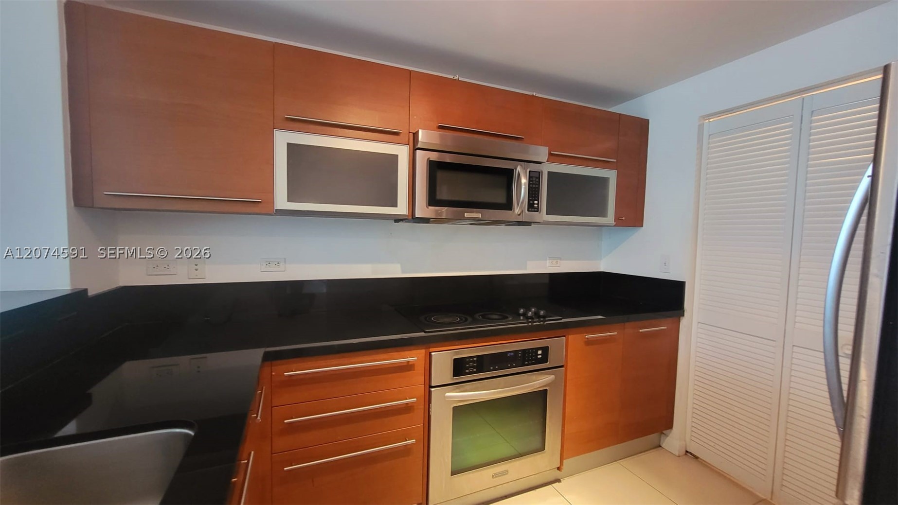 Miami FL 33132 - A12074591