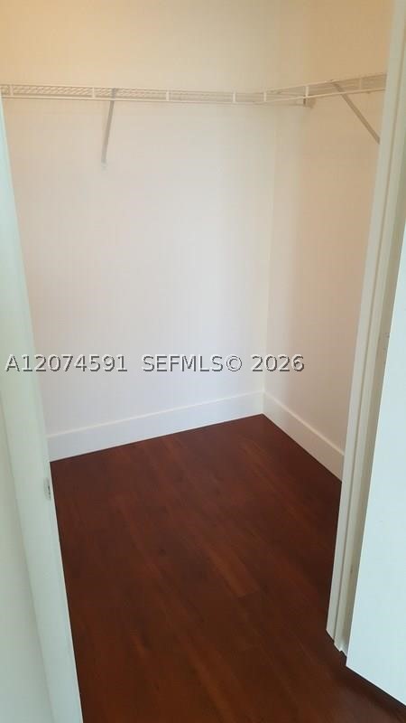 Miami FL 33132 - A12074591