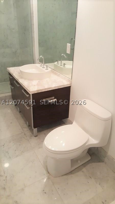 Miami FL 33132 - A12074591