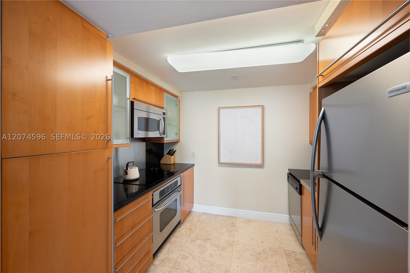 Miami Beach FL 33141 - A12074596