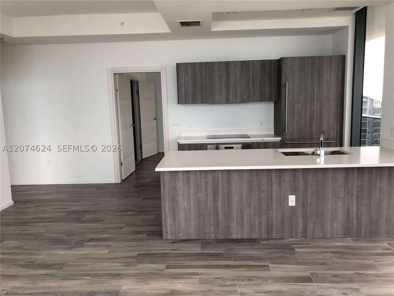 801 S Miami Ave #4905, Miami FL 33130