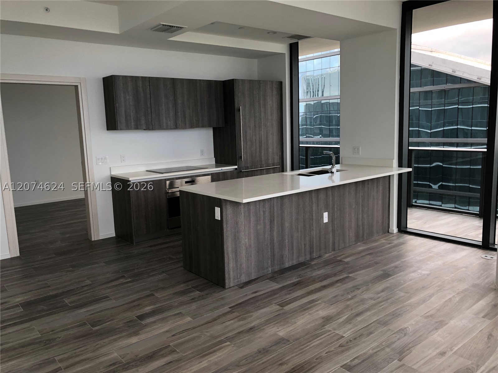 801 S Miami Ave #4905, Miami FL 33130