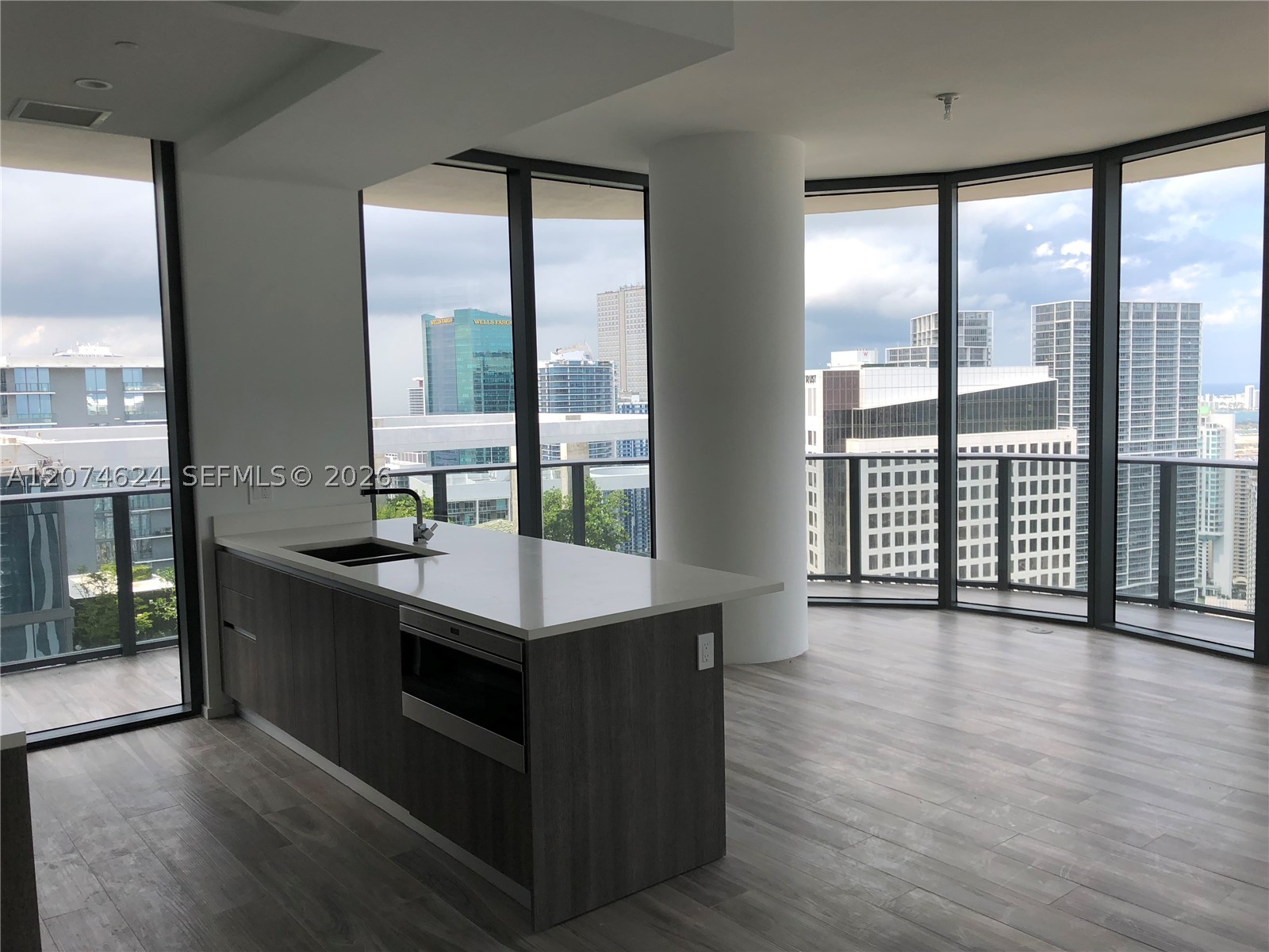 801 S Miami Ave #4905, Miami FL 33130