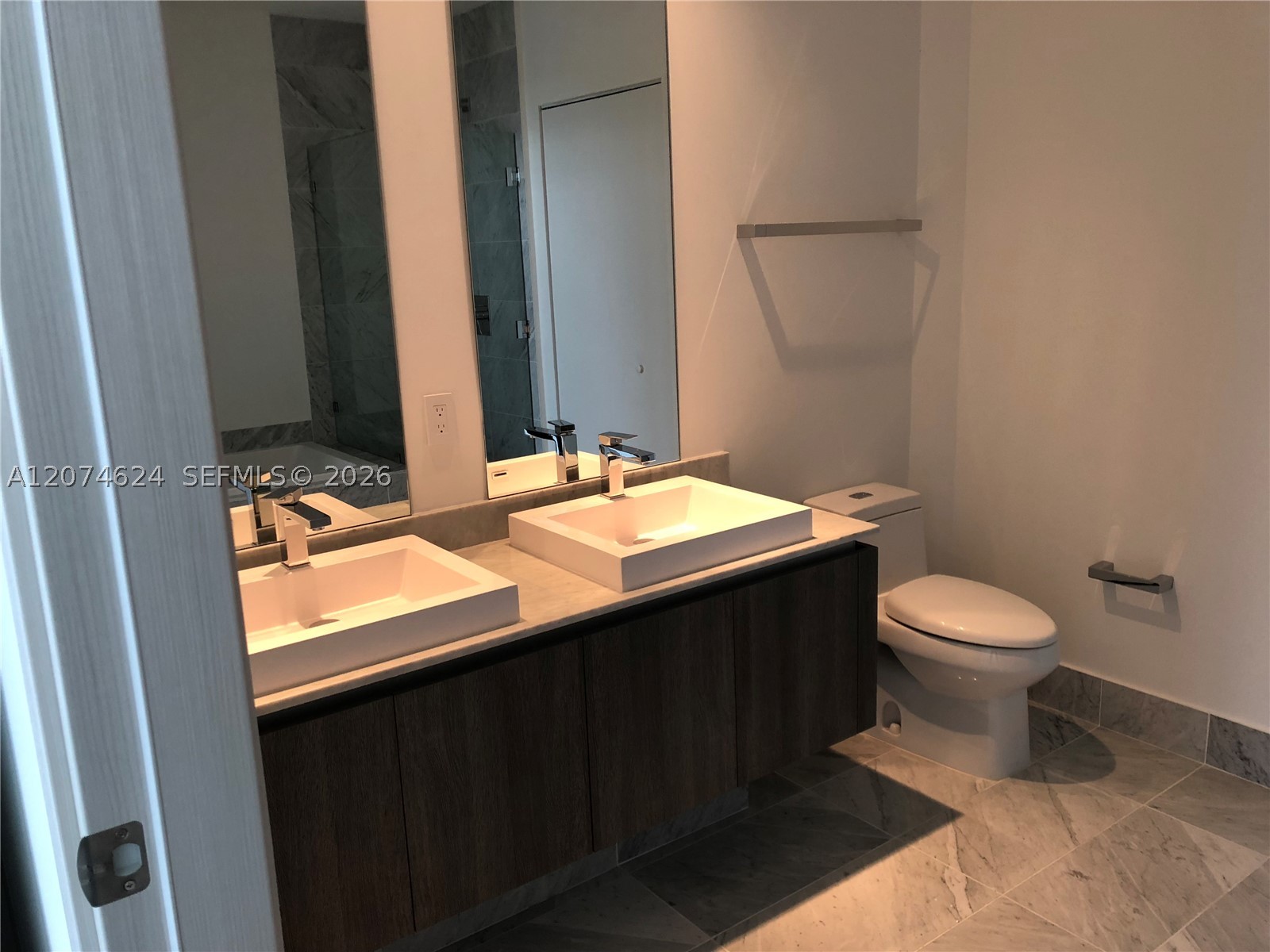 801 S Miami Ave #4905, Miami FL 33130