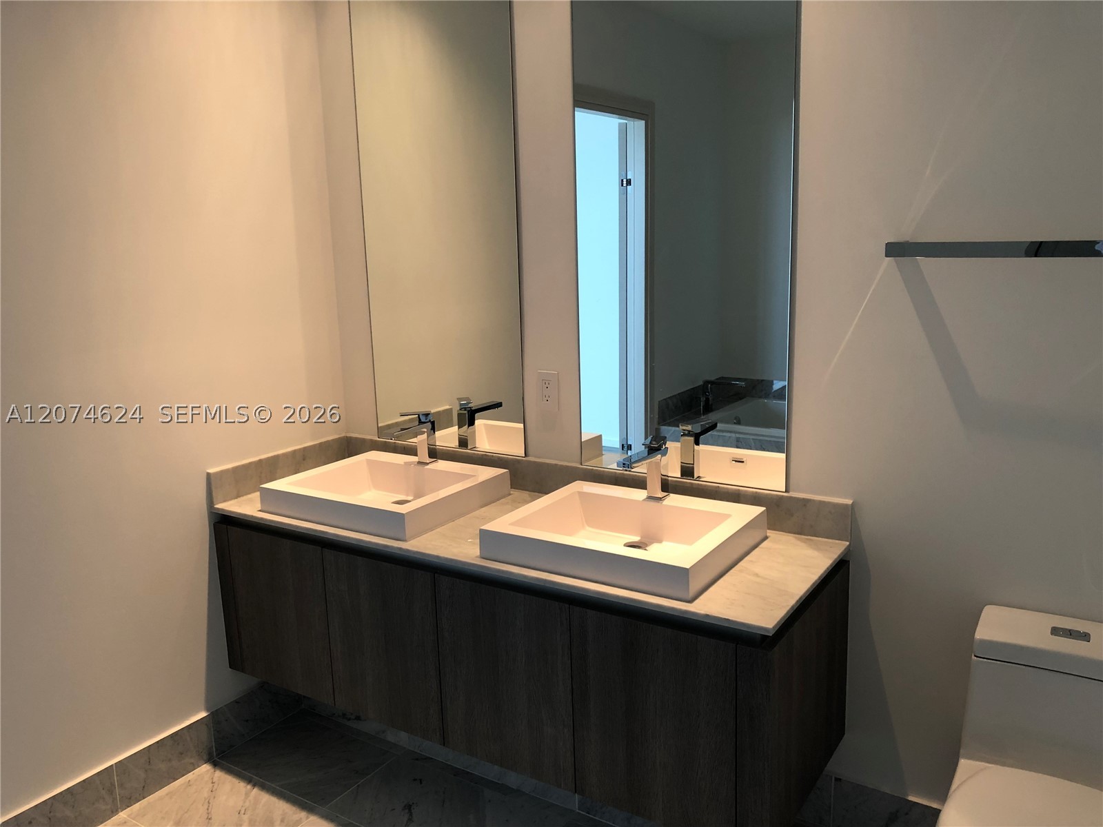 801 S Miami Ave #4905, Miami FL 33130