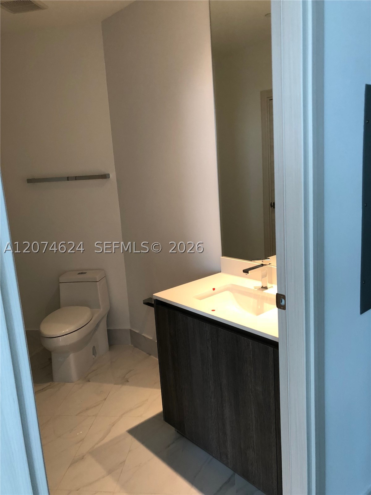 801 S Miami Ave #4905, Miami FL 33130