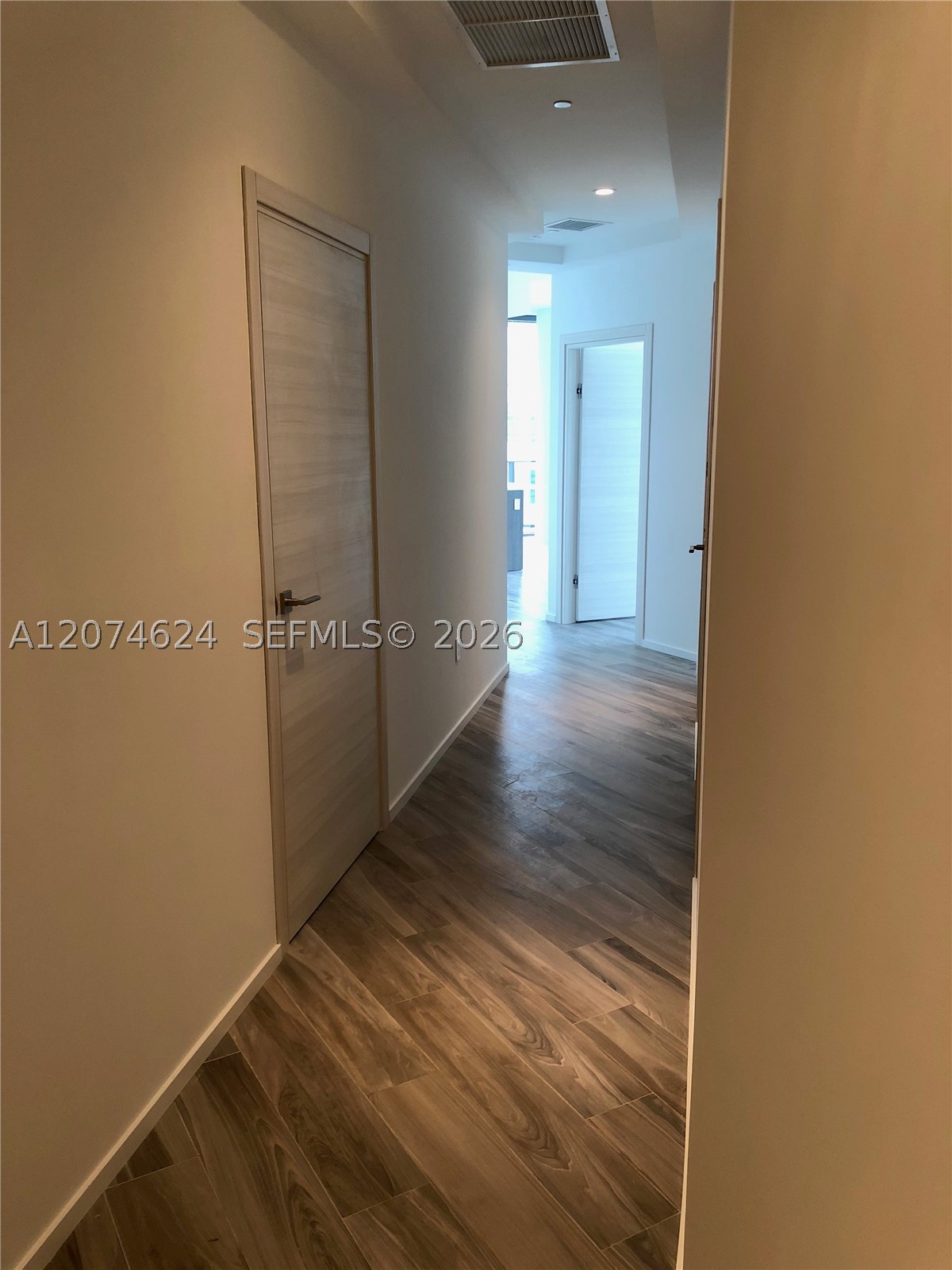 801 S Miami Ave #4905, Miami FL 33130