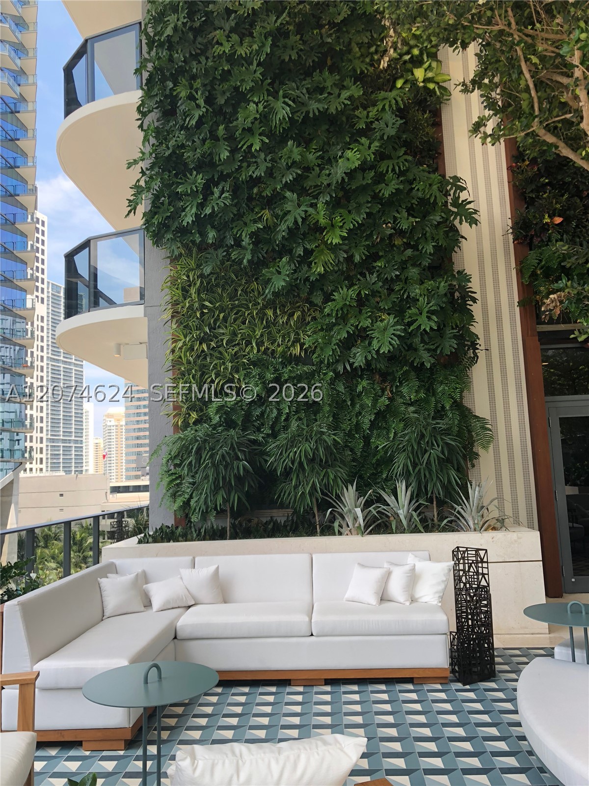 801 S Miami Ave #4905, Miami FL 33130