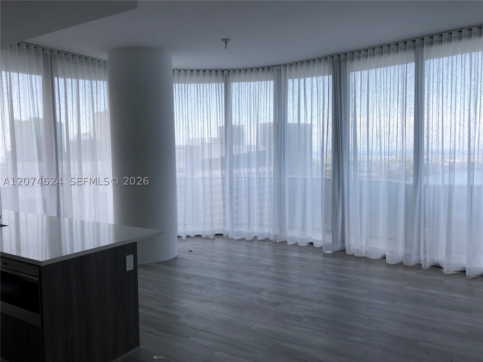 801 S Miami Ave #4905, Miami FL 33130