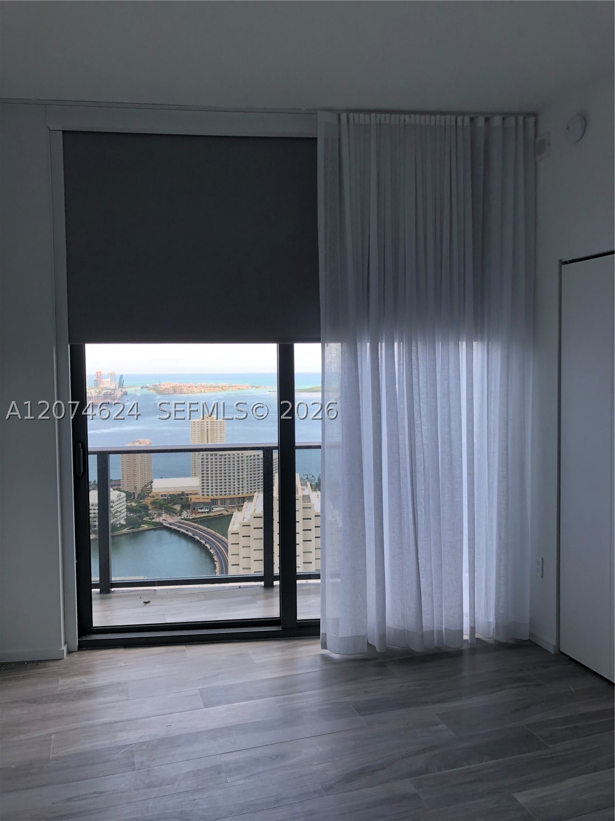 801 S Miami Ave #4905, Miami FL 33130