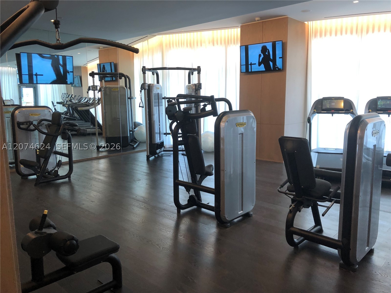 801 S Miami Ave #4905, Miami FL 33130