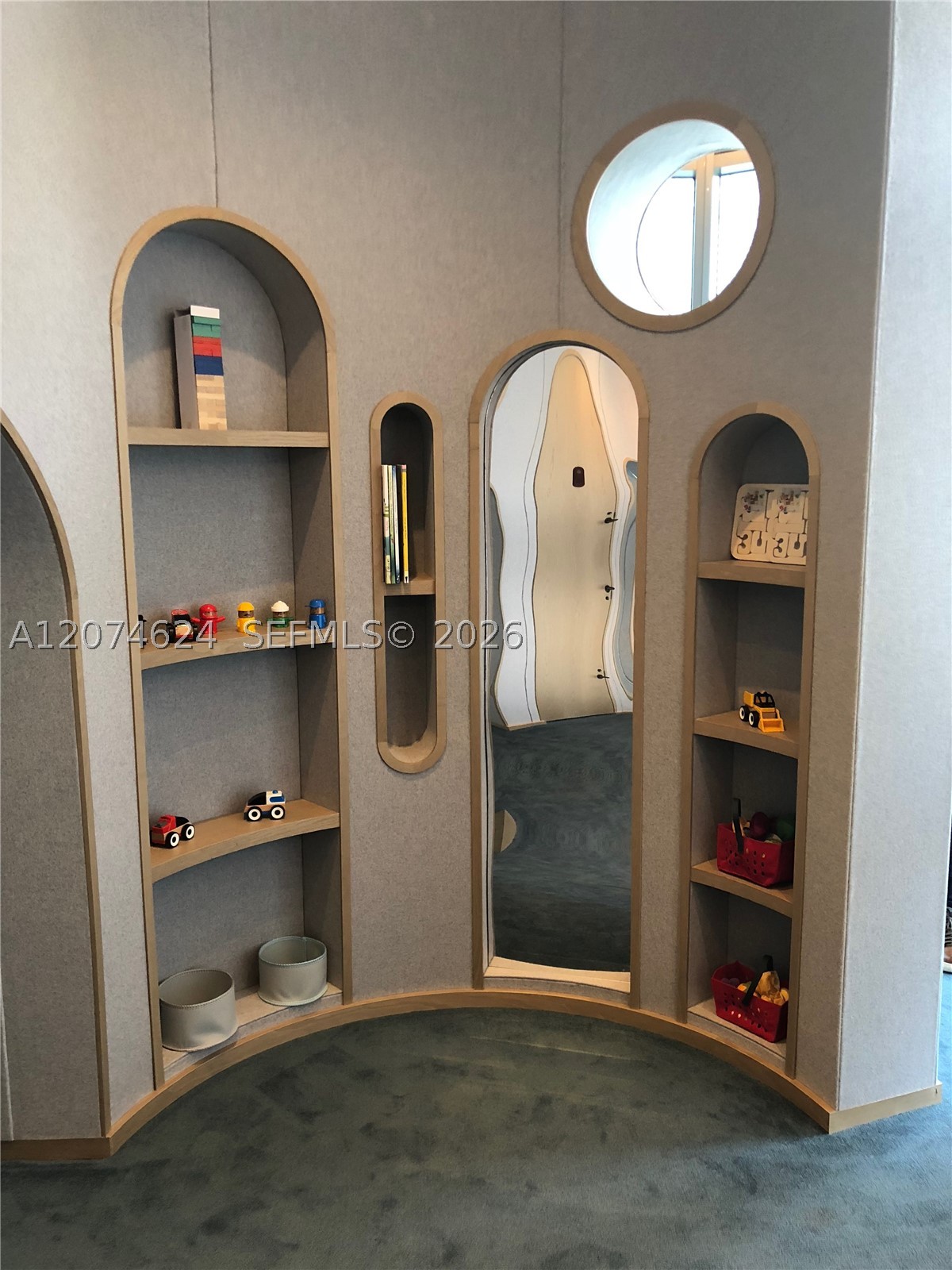 801 S Miami Ave #4905, Miami FL 33130