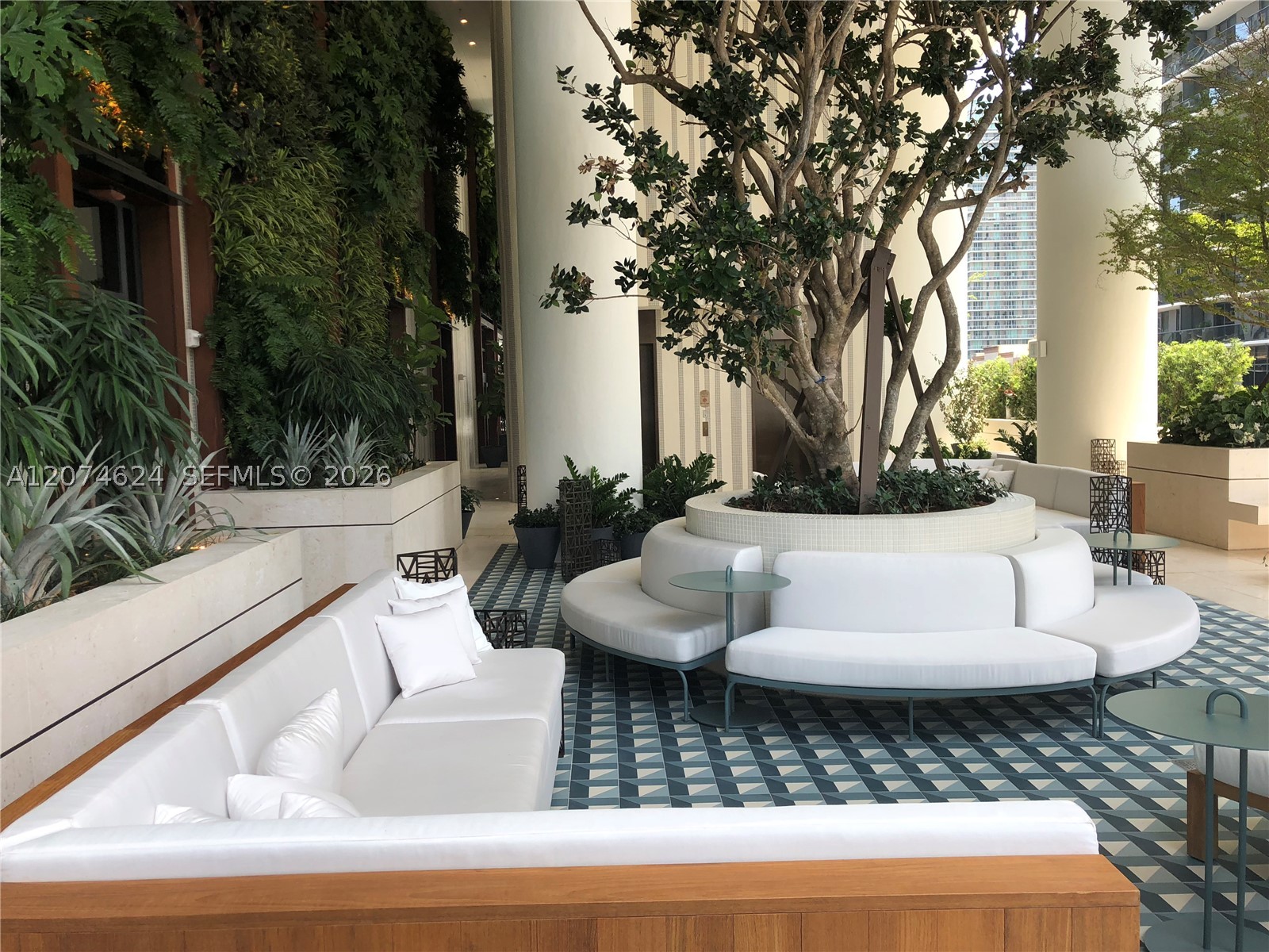 801 S Miami Ave #4905, Miami FL 33130