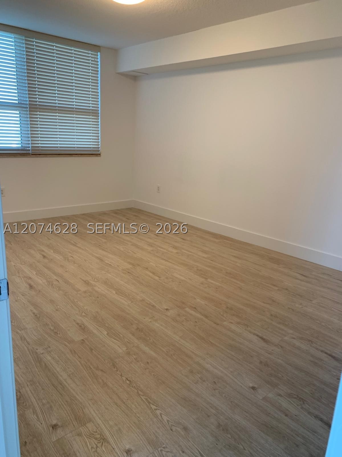 19501 W Country Club Dr #408, Aventura FL 33180