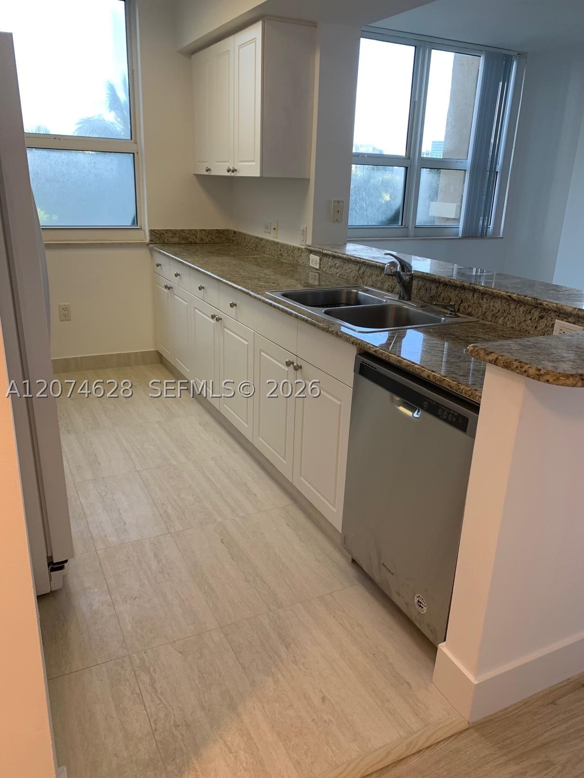 19501 W Country Club Dr #408, Aventura FL 33180